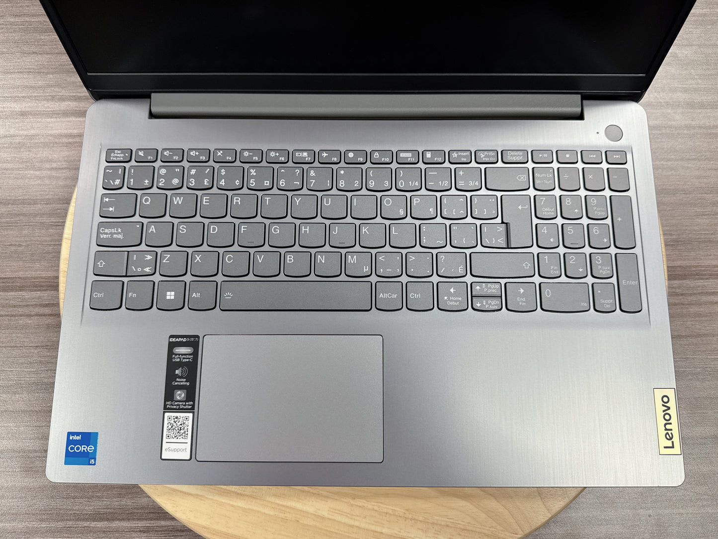 LENOVO IdeaPad 3 15IAU7